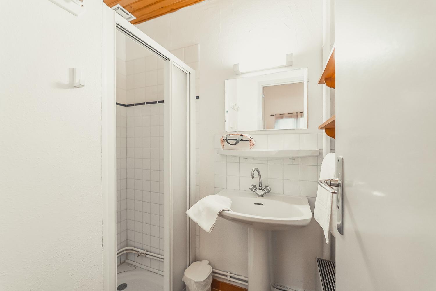 salle d'eau Camping chanac, Village de gîtes à chanac( location de vacances)