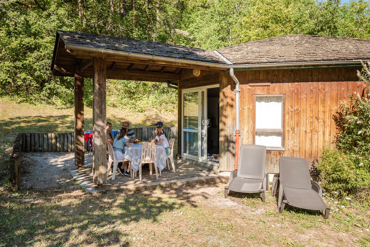 Village de gîtes chanac : chambres lit deux places (camping chanac/ location vacances)