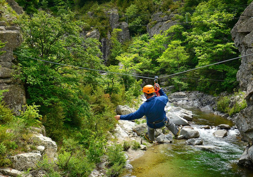 Randonnée en sentier balisés en lozère Camping chanac, Village de gîtes à chanac( location de vacances)